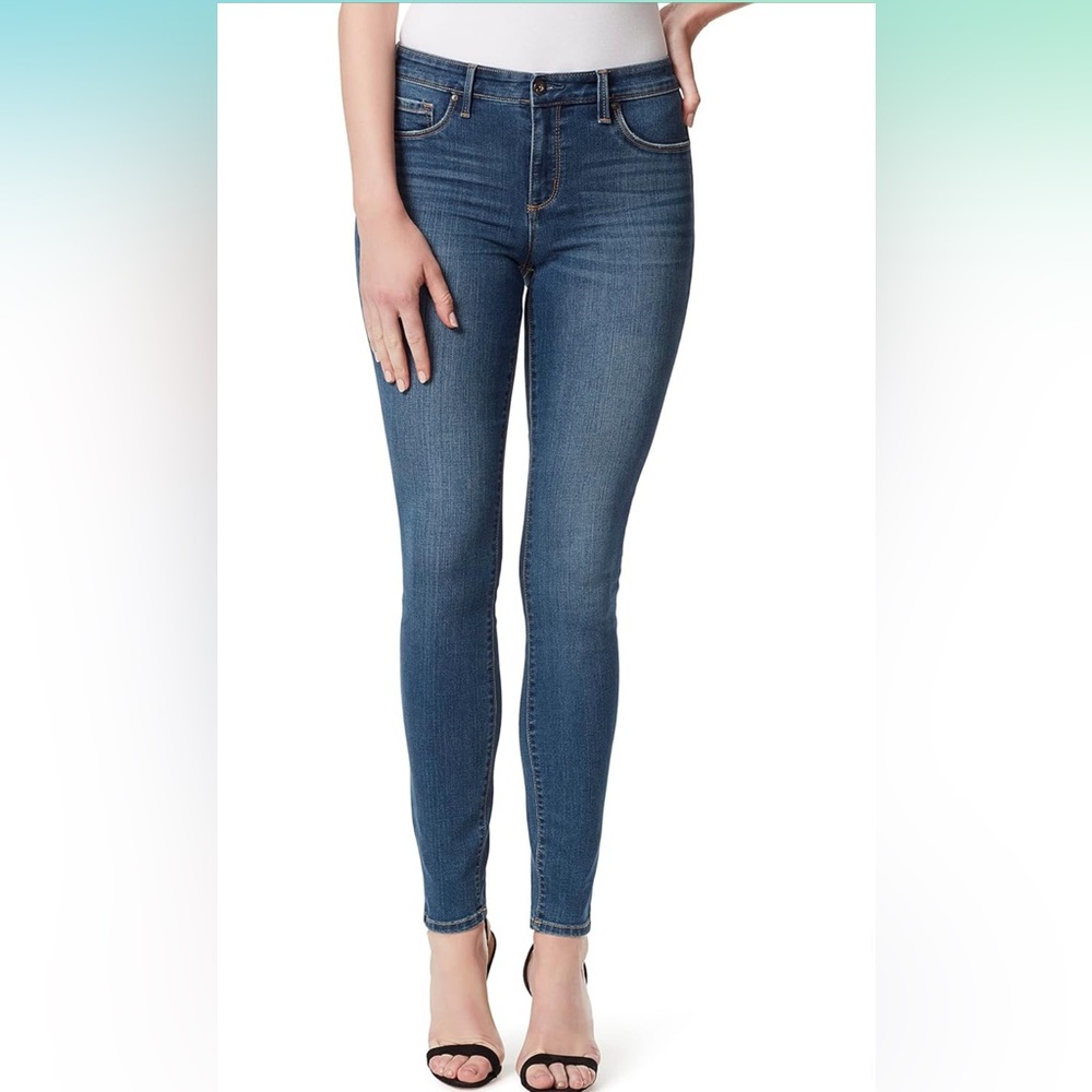 Jessica Simpson Sweet Charlotte Kiss Me Super Skinny Jeans in Blue